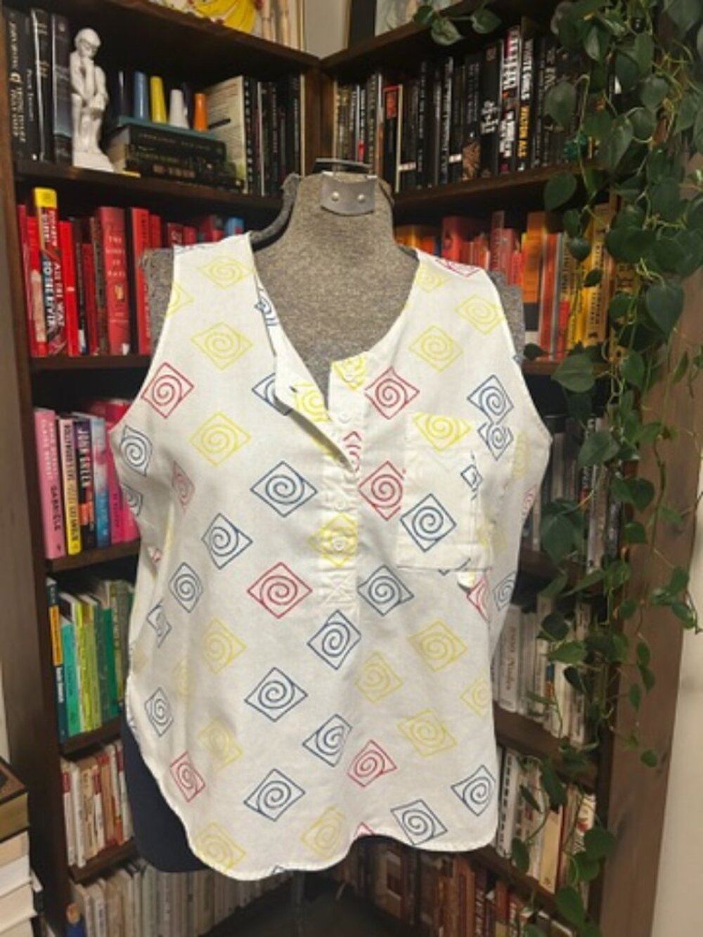 Gatino Women's Tank
